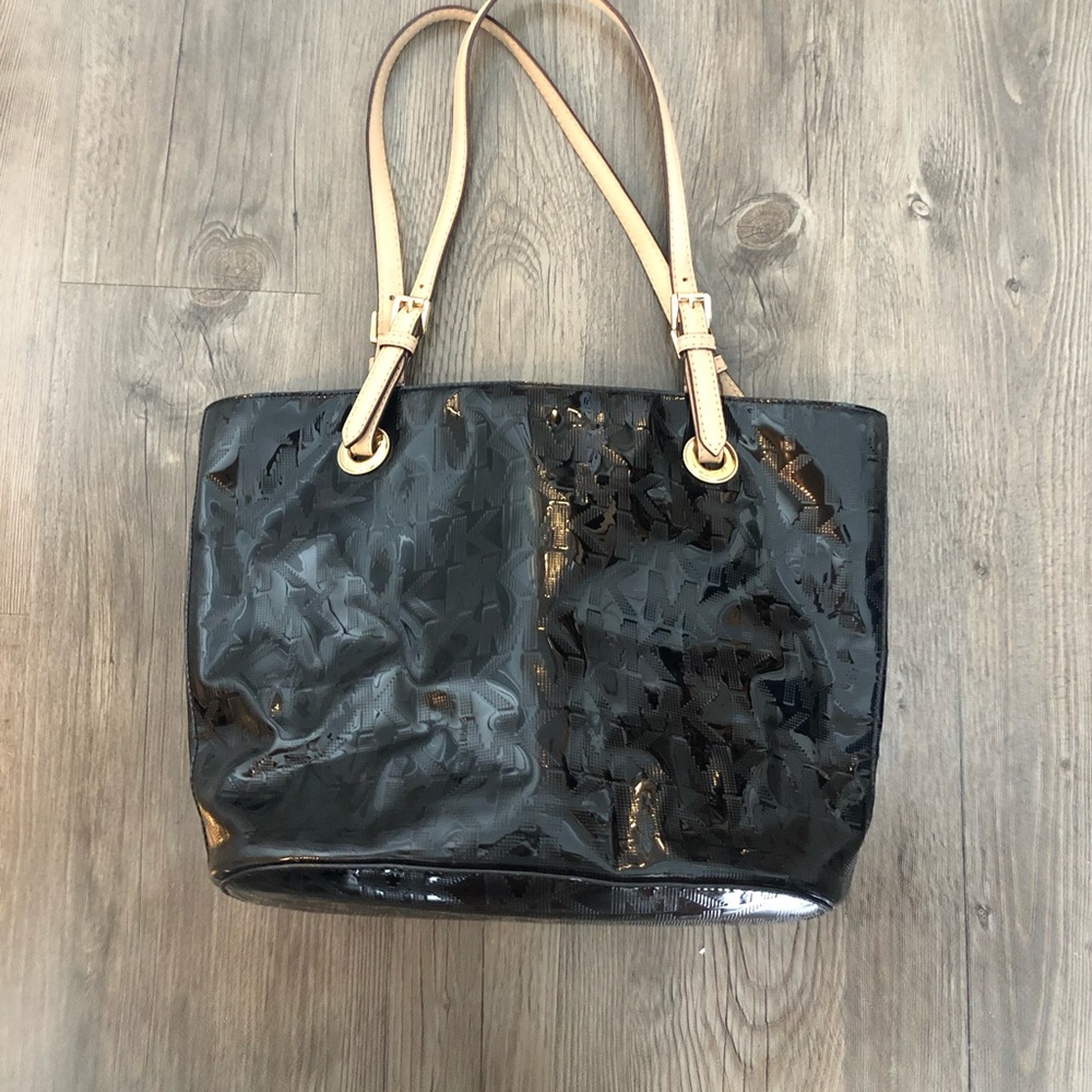 Michael Kors black patent leather MK purse